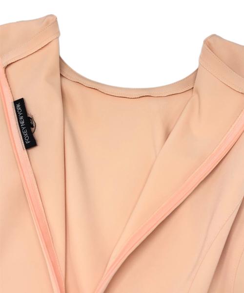 FOXEY NEWYORK（フォクシーニューヨーク）FOXEY NEWYORK (フォクシーニューヨーク) ノースリーブワンピース ベージュ サイズ:40の古着・服飾アイテム