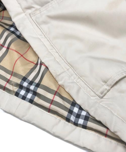 BURBERRY GOLF（バーバリーゴルフ）BURBERRY GOLF (バーバリーゴルフ) 裏地ノバチェックフーデッドダウンジャケット ベージュ サイズ:Mの古着・服飾アイテム