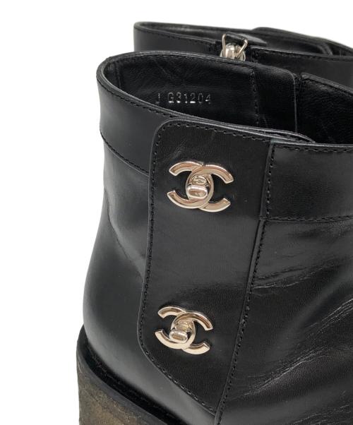 CHANEL（シャネル）CHANEL (シャネル) ココマーク ターンロックショートブーツ ブラック サイズ:38の古着・服飾アイテム