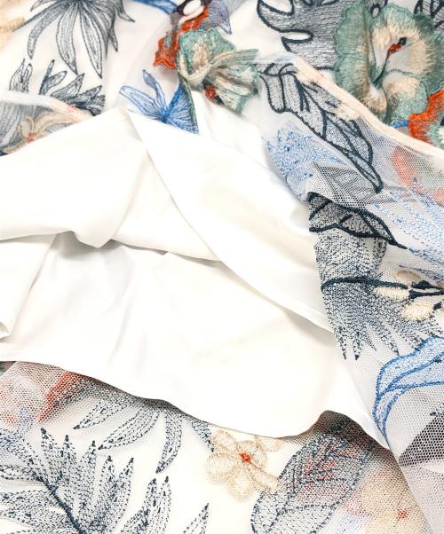 GRACE CONTINENTAL（（グレースコンチネンタル）GRACE CONTINENTAL (（グレースコンチネンタル) ボタニカルバード刺繍・ロング丈ワンピース ブルー サイズ:36 未使用品の古着・服飾アイテム