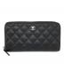 CHANEL（シャネル）の古着「ラウンドファスナー財布」｜ブラック
