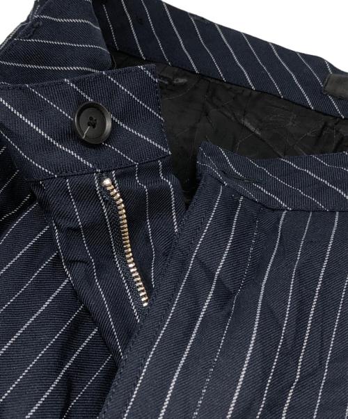 stussy（ステューシー）stussy (ステューシー) VOLUME PLEATED SHORT WRINKLED STRIPE ネイビー サイズ:28の古着・服飾アイテム