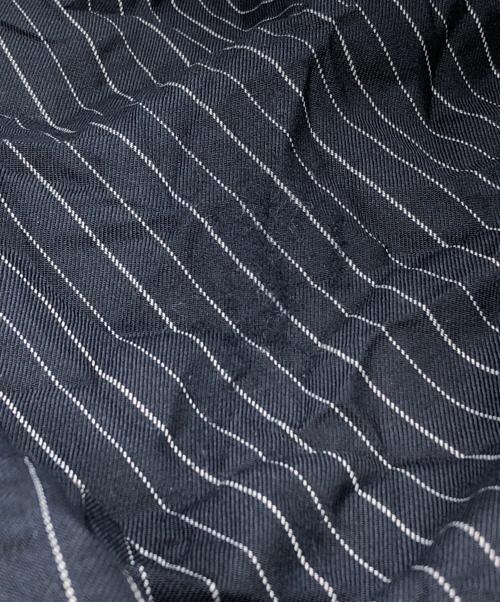 stussy（ステューシー）stussy (ステューシー) VOLUME PLEATED SHORT WRINKLED STRIPE ネイビー サイズ:28の古着・服飾アイテム