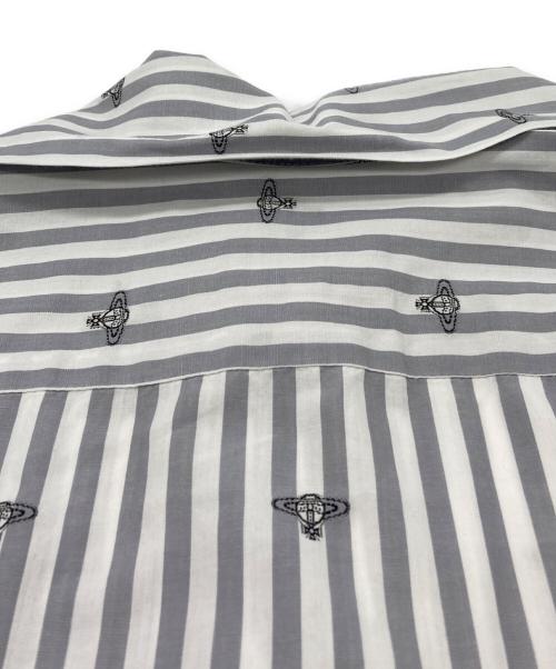 Vivienne Westwood（ヴィヴィアンウエストウッド）Vivienne Westwood (ヴィヴィアンウエストウッド) ビッグカラーシャツ グレー サイズ:Mの古着・服飾アイテム