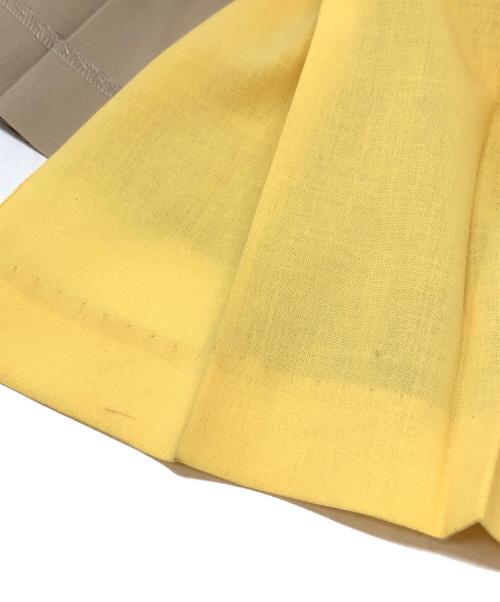 TOGA PULLA（トーガ プルラ）TOGA PULLA (トーガ プルラ) バックルベルトプリーツスカート ベージュ×イエロー サイズ:34の古着・服飾アイテム