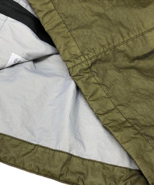 STONE ISLAND（ストーンアイランド）STONE ISLAND (ストーンアイランド) ナイロンパーカー カーキ サイズ:XLの古着・服飾アイテム