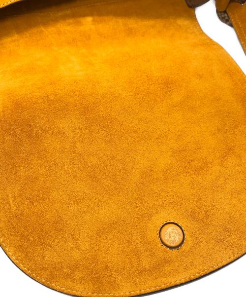 J&M DAVIDSON（ジェイ＆エム デヴィッドソン）J&M DAVIDSON (ジェイ＆エム デヴィッドソン) ショルダーバッグ マスタード サイズ:下記参照の古着・服飾アイテム