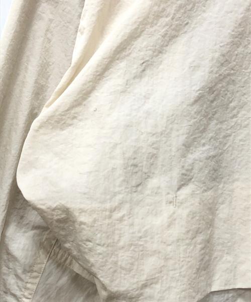 YLEVE（イレーヴ）YLEVE (イレーヴ) ナイロンブルゾン ホワイト サイズ:5の古着・服飾アイテム