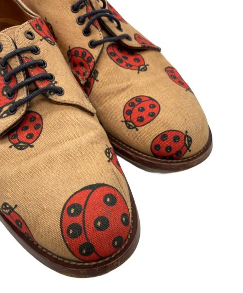 Vivienne Westwood（ヴィヴィアンウエストウッド）Vivienne Westwood (ヴィヴィアンウエストウッド) てんとう虫ダービーシューズ ベージュ サイズ:41の古着・服飾アイテム
