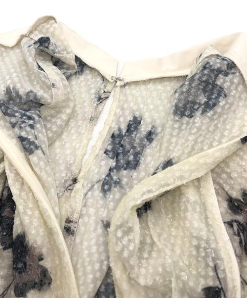 FRAY ID（フレイ アイディー）FRAY ID (フレイ アイディー) カットジャガードシフォンフレアワンピース ベージュの古着・服飾アイテム