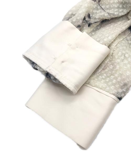 FRAY ID（フレイ アイディー）FRAY ID (フレイ アイディー) カットジャガードシフォンフレアワンピース ベージュの古着・服飾アイテム