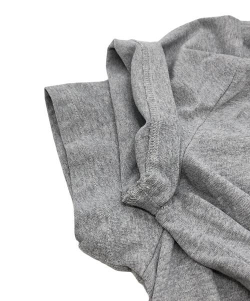 A.P.C.（アーペーセー）A.P.C. (アーペーセー) J.W.ANDERSON (ジェイダブリューアンダーソン) プリントTシャツ グレー サイズ:XLの古着・服飾アイテム