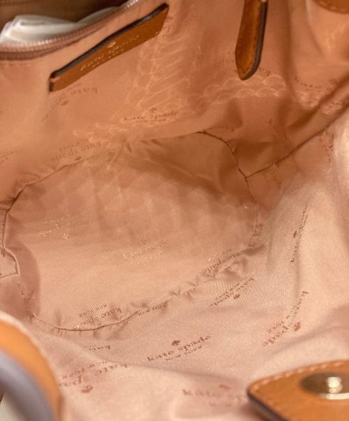Kate Spade（ケイトスペード）Kate Spade (ケイトスペード) 巾着ショルダーバッグ ベージュの古着・服飾アイテム