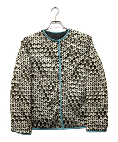 Salvatore Ferragamo（サルヴァトーレ フェラガモ）Salvatore Ferragamo (サルヴァトーレ フェラガモ) 総柄ガンチーニリバーシブルノーカラージャケット ベージュ サイズ:38の古着・服飾アイテム