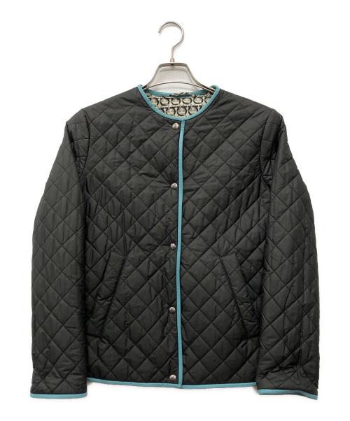 Salvatore Ferragamo（サルヴァトーレ フェラガモ）Salvatore Ferragamo (サルヴァトーレ フェラガモ) 総柄ガンチーニリバーシブルノーカラージャケット ベージュ サイズ:38の古着・服飾アイテム