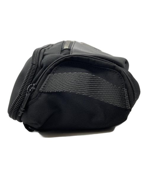 TUMI（トゥミ）TUMI (トゥミ) ショルダーバッグ ブラックの古着・服飾アイテム
