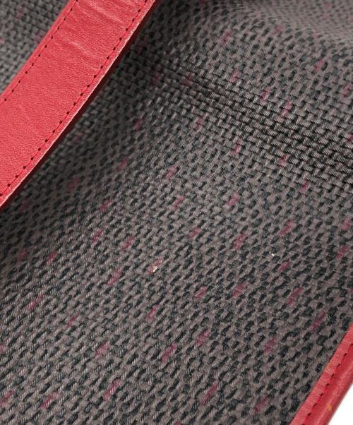 Yves Saint Laurent（イヴサンローラン）Yves Saint Laurent (イヴサンローラン) ショルダーバッグ ブラック サイズ:下記参照の古着・服飾アイテム