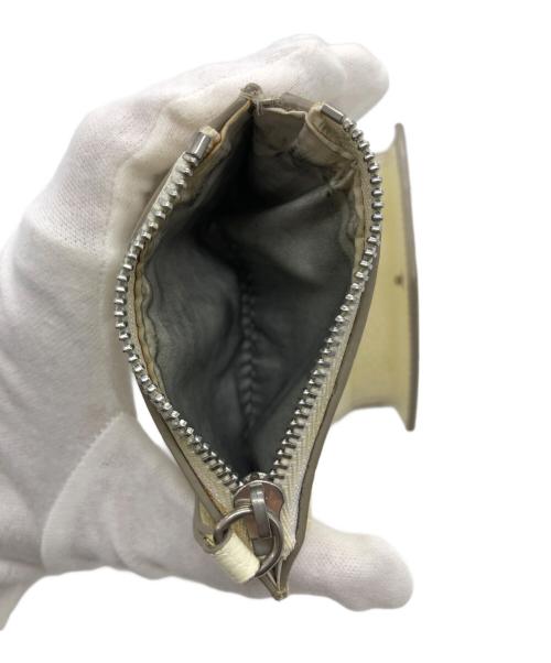 Maison Margiela（メゾンマルジェラ）Maison Margiela (メゾンマルジェラ) 4つタグ レザーウォレット ホワイトの古着・服飾アイテム