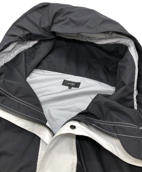 BEAMS（ビームス）BEAMS (ビームス) マウンテンパーカー ホワイト×ブラック サイズ:Mの古着・服飾アイテム