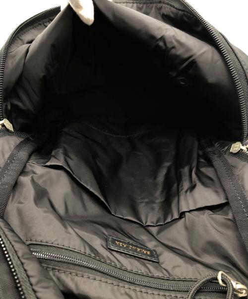 BALENCIAGA（バレンシアガ）BALENCIAGA (バレンシアガ) WHEEL BACKPACK ブラックの古着・服飾アイテム