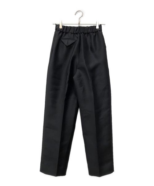 yori shirocon（ヨリ シロコン）yori shirocon (ヨリ シロコン) シルキードレスパンツタックテーパードパンツ ブラック サイズ:36の古着・服飾アイテム