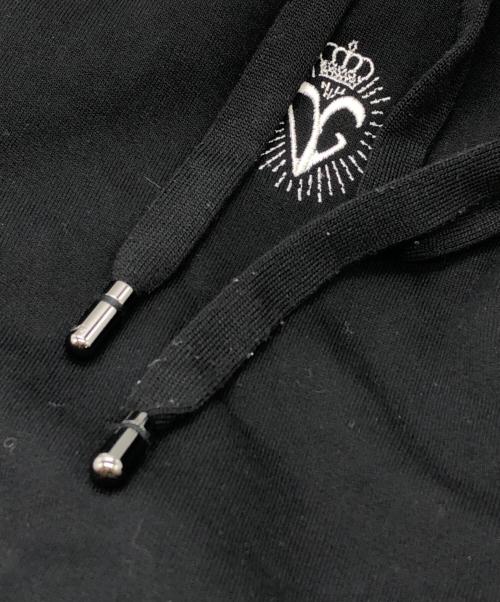 DOLCE & GABBANA（ドルチェ＆ガッバーナ）DOLCE & GABBANA (ドルチェ＆ガッバーナ) ハートロゴ刺繍プルオーバーパーカー ブラック サイズ:44の古着・服飾アイテム