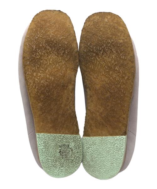 CLARKS（クラークス）CLARKS (クラークス) ワラビーシューズ グレー サイズ:UK8の古着・服飾アイテム