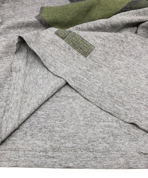 stussy（ステューシー）stussy (ステューシー) プリントTシャツ グレー サイズ:Mの古着・服飾アイテム