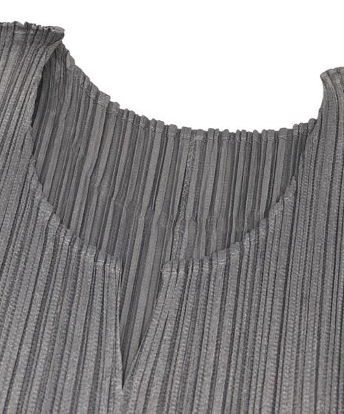 PLEATS PLEASE（プリーツプリーズ）PLEATS PLEASE (プリーツプリーズ) プリーツノースリーブワンピース グレー サイズ:4の古着・服飾アイテム