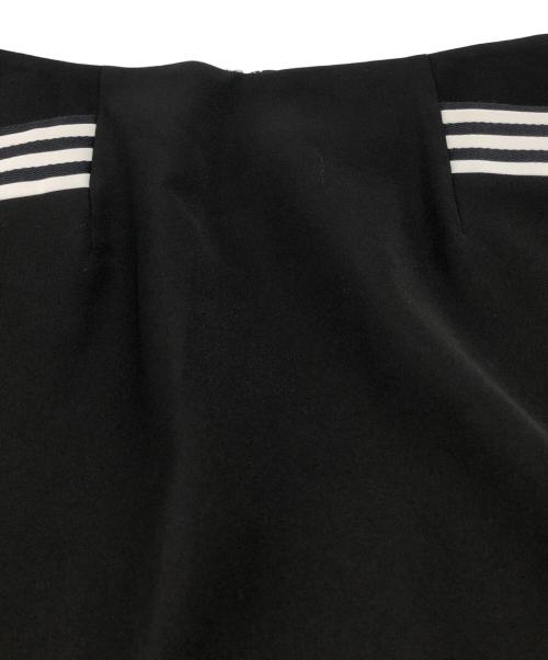 BORDERS at BALCONY（ボーダーズアットバルコニー）BORDERS AT BALCONY (ボーダーズアットバルコニー) BORDER POCKET TWILL SKIRT ブラック サイズ:36 未使用品の古着・服飾アイテム