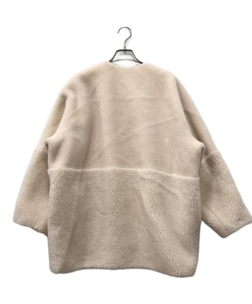 BEAUTY&YOUTH（ビューティーアンドユース）BEAUTY&YOUTH (ビューティーアンドユース) ボアフェイクムートン ノーカラーリバーシブルコート アイボリー サイズ:FREEの古着・服飾アイテム