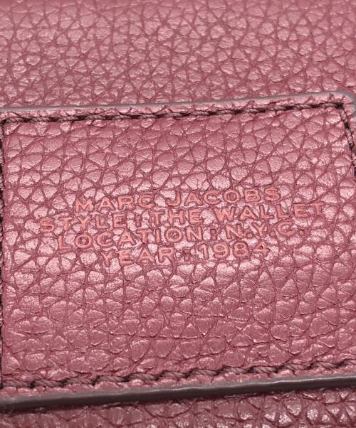 MARC JACOBS（マークジェイコブズ）MARC JACOBS (マークジェイコブス) ザ レザー コンパクト ウォレット ミニ ワインレッドの古着・服飾アイテム
