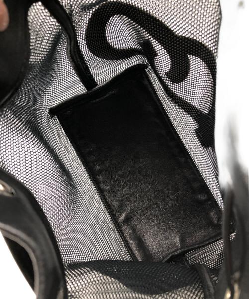 JIMMY CHOO（ジミーチュウ）JIMMY CHOO (ジミーチュウ) ジュノS ロゴシ メッシュョルダーバッグ ブラックの古着・服飾アイテム