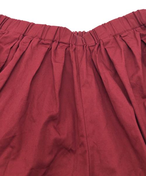 journal standard luxe（ジャーナルスタンダード ラックス）JOURNAL STANDARD LUXE (ジャーナルスタンダード ラックス) ツイル タックパンツ レッド サイズ:FREE 未使用品の古着・服飾アイテム