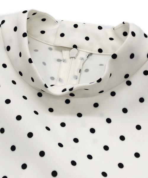 BORDERS at BALCONY（ボーダーズアットバルコニー）BORDERS AT BALCONY (ボーダーズアットバルコニー) ドットケープブラウス ホワイト サイズ:36 未使用品の古着・服飾アイテム