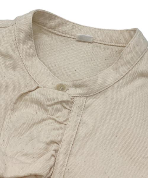 45R（フォーティファイブ・アール）45R (フォーティファイブ・アール) ONEONE いろいろホワイトのフリルチュニック ベージュ サイズ:00の古着・服飾アイテム