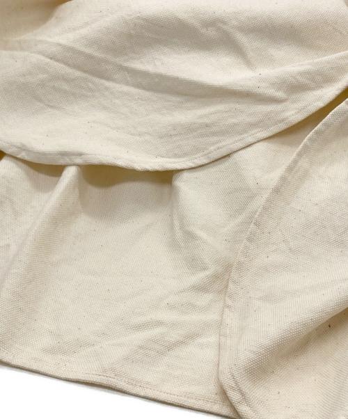 45R（フォーティファイブ・アール）45R (フォーティファイブ・アール) ONEONE いろいろホワイトのフリルチュニック ベージュ サイズ:00の古着・服飾アイテム