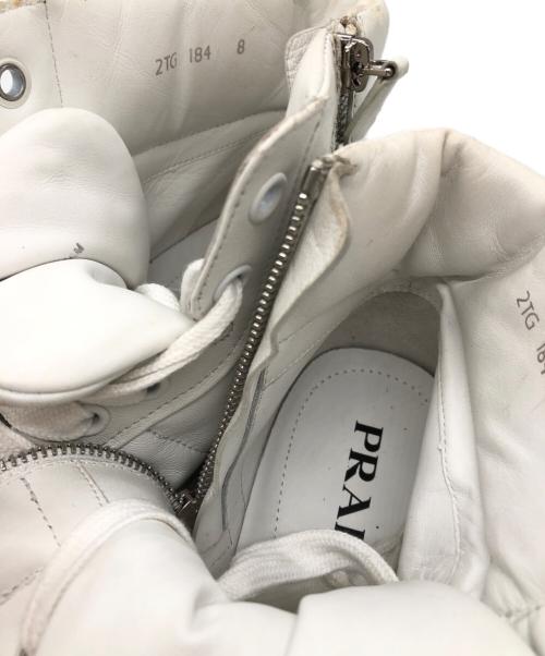 PRADA（プラダ）PRADA (プラダ) サイドジップハイカットスニーカー ホワイト サイズ:8の古着・服飾アイテム