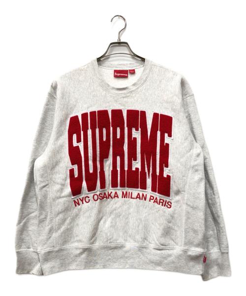 SUPREME（シュプリーム）Supreme (シュプリーム) CITIES ARC CREWNECK グレー×レッド サイズ:Mの古着・服飾アイテム
