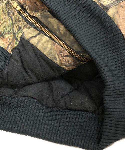 CarHartt（カーハート）CarHartt (カーハート) QUILTED-FLANNEL LINED CAMO ACTIVE JKT ベージュ サイズ:Mの古着・服飾アイテム