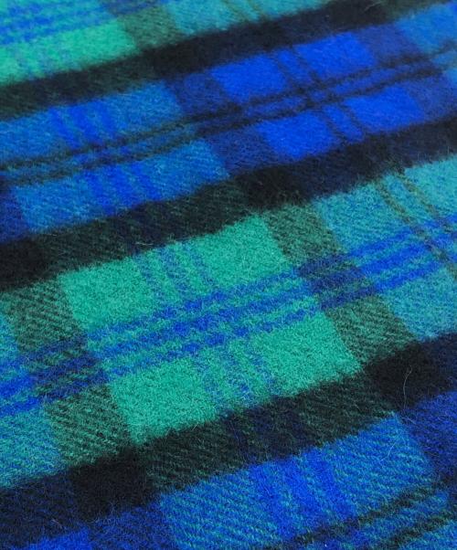 JOHNSTONS OF ELGIN（ジョンストンズオブエルガン）JOHNSTONS OF ELGIN (ジョンストンズオブエルガン) カシミヤチェックマフラー グリーン サイズ:下記参照の古着・服飾アイテム
