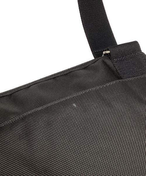 TUMI（トゥミ）TUMI (トゥミ) ショルダーバッグ グレー×ブラック サイズ:下記参照の古着・服飾アイテム