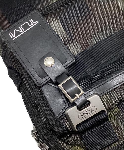 TUMI（トゥミ）TUMI (トゥミ) ショルダーバッグ グレー×ブラック サイズ:下記参照の古着・服飾アイテム