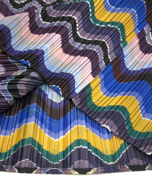 PLEATS PLEASE（プリーツプリーズ）PLEATS PLEASE (プリーツプリーズ) プリーツカットソー マルチカラー サイズ:3の古着・服飾アイテム