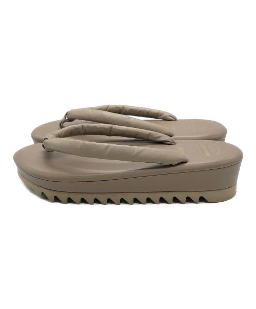 foot the coacher（フットザコーチャー）foot the coacher (フットザコーチャー) UNDERCOVER (アンダーカバー) shark sole leather setta ベージュ サイズ:8.5の古着・服飾アイテム