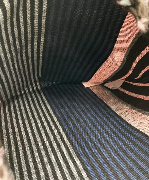 MARNI（マルニ）MARNI (マルニ) FLOWER CAFE HAMMOCK BAG ベージュの古着・服飾アイテム