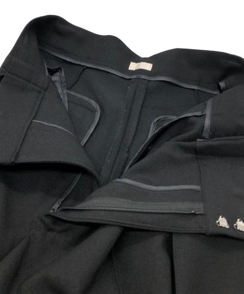 cygne（シーニュ）cygne (シーニュ) タックパンツ ブラック サイズ:1の古着・服飾アイテム