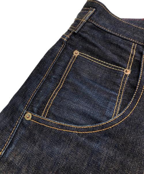 COMME des GARCONS JUNYA WATANABE MAN（コム デ ギャルソン ジュンヤ ワタナベ マン）COMME des GARCONS JUNYA WATANABE MAN (コム デ ギャルソン ジュンヤ ワタナベ マン) LEVI'S (リーバイス) 綿セルヴィッチデニム インディゴ サイズ:Mの古着・服飾アイテム