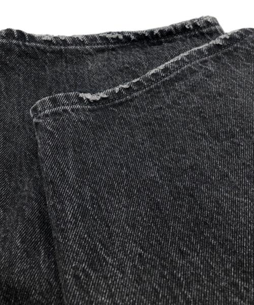 Curensology（カレンソロジー）Curensology (カレンソロジー) カーヴィーデニムパンツ ブラック サイズ:32の古着・服飾アイテム