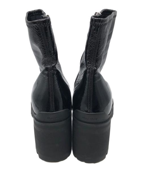 MIU MIU（ミュウミュウ）MIU MIU (ミュウミュウ) エナメルチャンキーヒールブーツ ブラック サイズ:36.5の古着・服飾アイテム